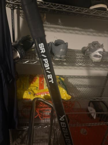 Senior Bauer  Goalie Stick 27" Paddle (Used)