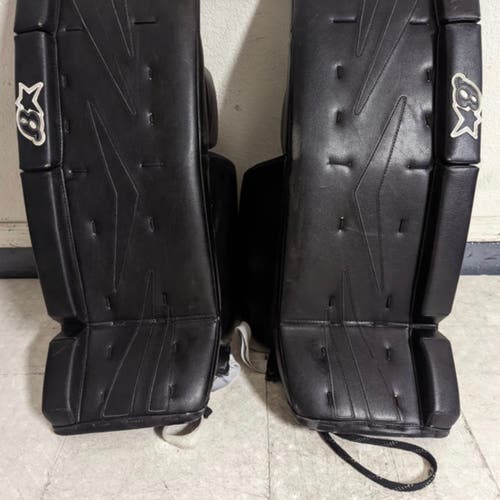 32" Brian's Netzero Goalie Leg Pads (Used)