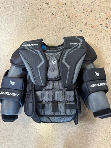 Junior Small / Medium Bauer GSX Goalie Chest Protector (Used)