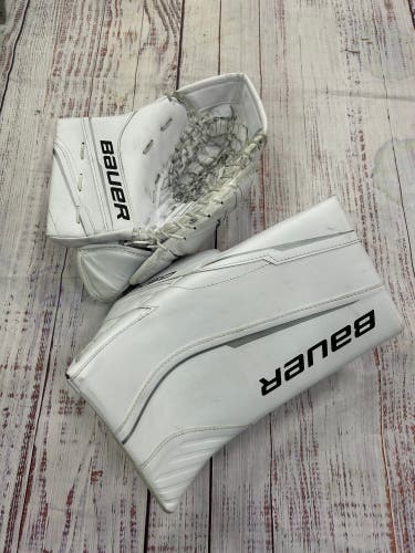 White Junior Bauer GSX Goalie Glove & Blocker Set Regular (Used)