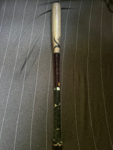 2023 Victus V-Cut BBCOR Certified Bat (-3) 29 oz 32" (Used)