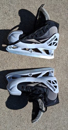 Reebok 5K Hockey Goalie Skates Regular Width Size 3 (Used)