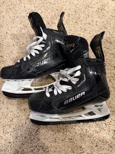 2022 Bauer Supreme Mach Hockey Skates 7 Fit 2(Used)