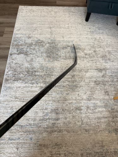 Senior Warrior Alpha LX2 Pro Right Handed Hockey Stick P92 85 Flex Pro Stock (Used)
