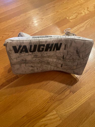 Vaughn Velocity V7 Regular Intermediate (Used)