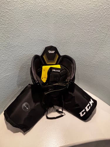 Men's Senior Small CCM Tacks 5092 Hockey Pants (New)