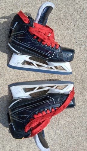 Bauer Supreme 1S Hockey Goalie Skates Regular Width Size 3.5 (Used)