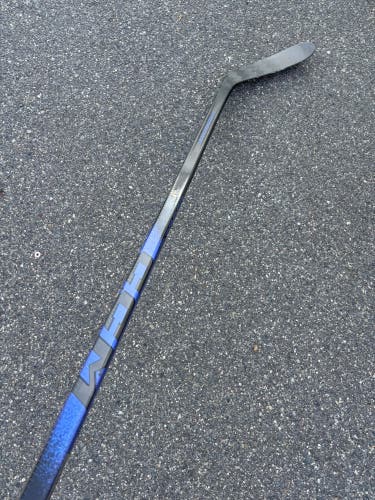 Senior CCM Ribcor Trigger 10 Pro Hockey Stick Right Handed P28+1/4 70 Flex | 67"
