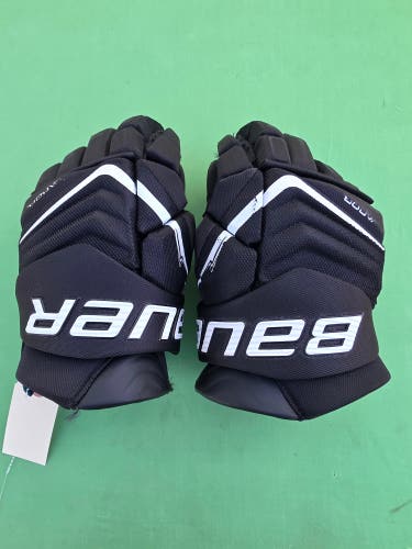 Black Junior Bauer Vapor Flylite Gloves 12"