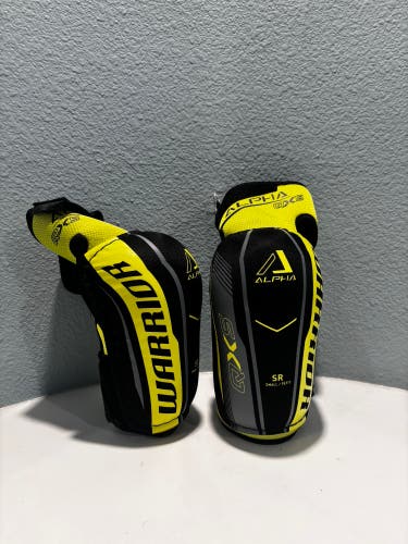 Senior Small Warrior Alpha QX5 Elbow Pads (New)