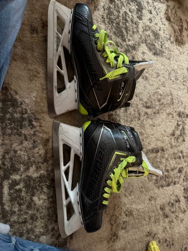 2021 Bauer Elite Hockey Goalie Skates 7.5 (Used)