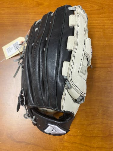 Akadema ACM39 RH Baseball Glove 12.5" (Used)