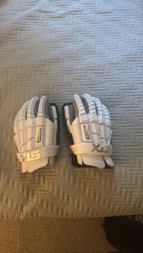 STX Surgeon RZR2 Lacrosse Gloves (Used)