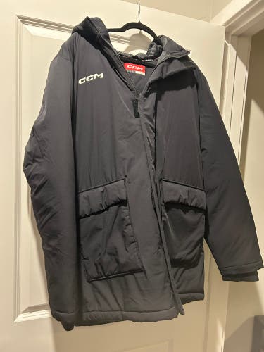 Black Adult Unisex Large CCM Jacket (Used)