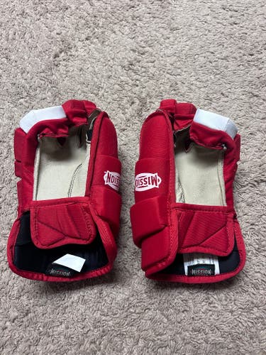 Mission Warp 8 Hockey Gloves 14" (like new)