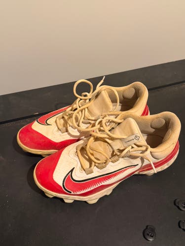 Red Men's Size M 9.0 (W 10.0) Adult Nike Huarache Low Top Molded Cleats (Used)