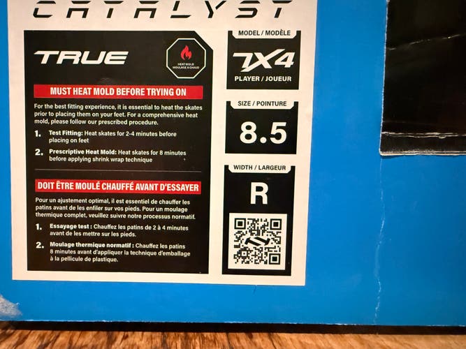 2024 True Catalyst 7x4 Hockey Skates Regular Width 8.5 (New)