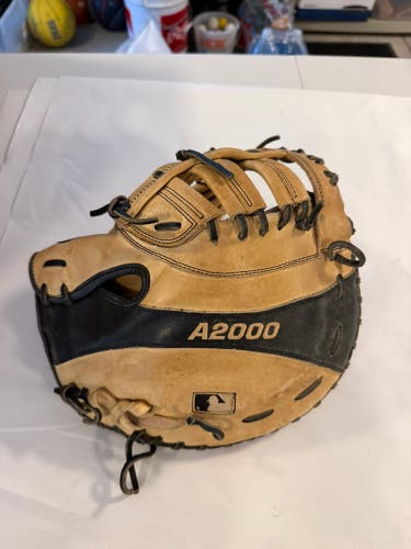 Wilson A2000 Lefty First Base Glove