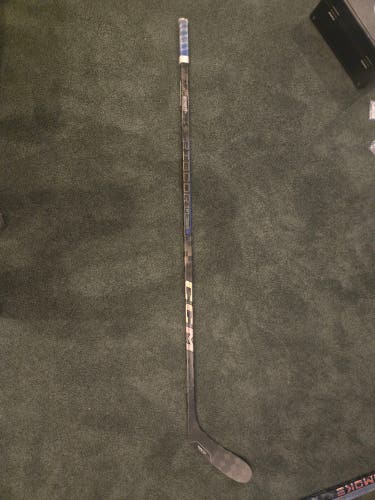 Senior CCM Ribcor Trigger 9 Pro Left Hand P28 75 Flex (Used)