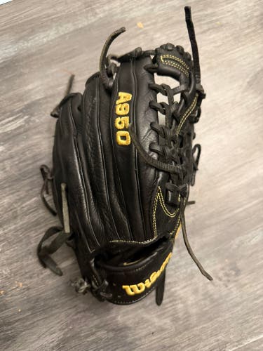 Wilson A950 RH Baseball Glove 11.75" (Used)