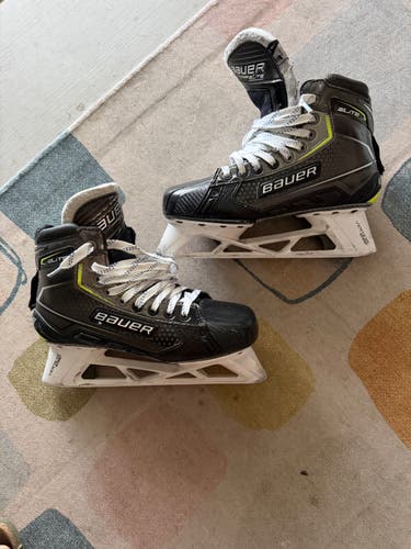 Bauer Elite Hockey Goalie Skates 8  fit 1 (Used)