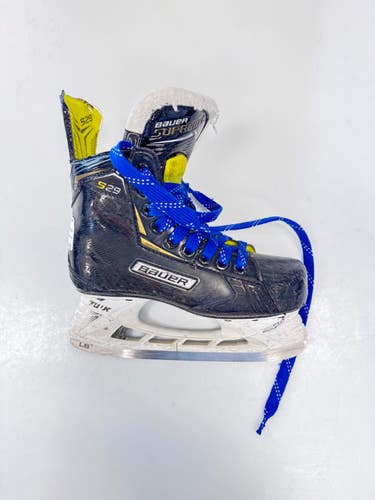 Used Bauer S29 SUPREME Junior Hockey Skate Junior 02 11860-S000316170