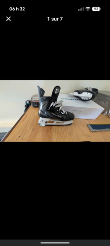 Black/Gray 2025 Bauer Vapor Flylite Hockey Skates Regular Width 8.5 (Used)