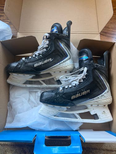 Bauer Vapor Flylite Hockey Skates 7.5 (Used) Fit 1 with aetrex insoles