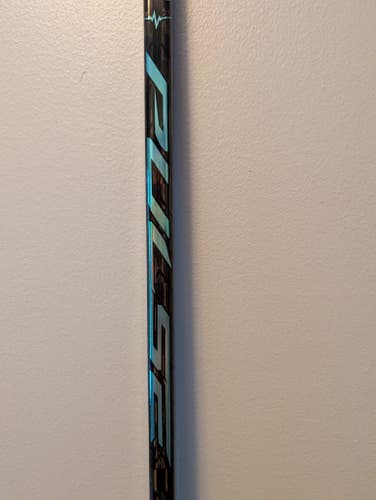 Senior Bauer Pulse Right Handed Hockey Stick P92 87 Flex (New)