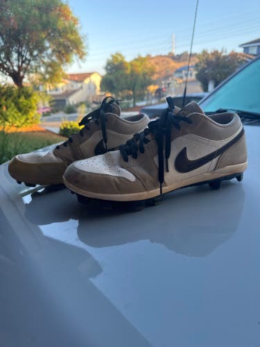 Gray Men's Size 13.0 (W 14.0) Nike Air Jordan Low Top Molded Cleats (Used)