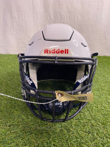 Adult Medium Riddell SpeedFlex Helmet (Used)