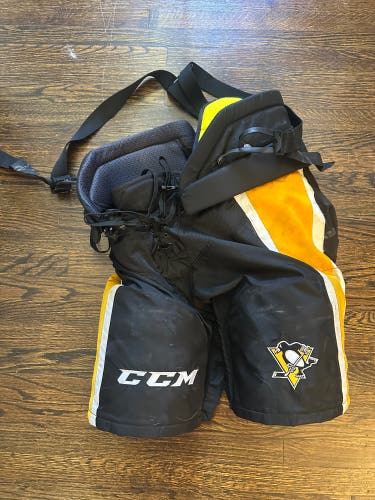 Penguins Large CCM HPTKXP Hockey Pants Pro Stock (Used)