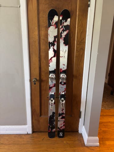 Volkl Mantra 181cm with Marker Griffon Bindings