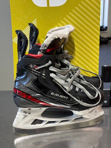 Bauer Vapor 2X Hockey Skates Size 4.5 (Used)