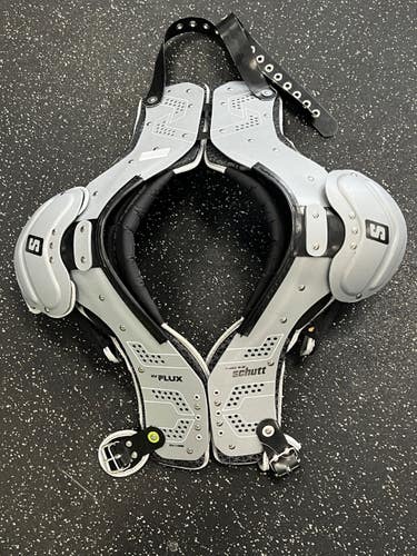 Used Schutt XV FLUX FB Shoulder Pads Grey XL 11849-S000044607