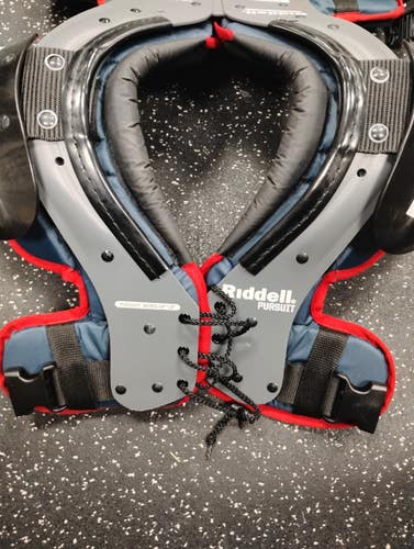 Used Riddell PURSUIT FB Shoulder Pads Grey MD 11849-S000044573