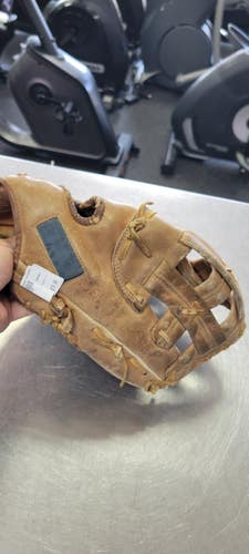 Used Regent 13 BB/SB Glove RH Throw None 13" 11497-C000161726
