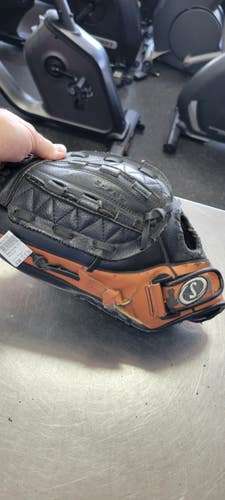 Used Spalding 12.5 BB/SB Glove LH Throw Black 12 1/2" 11497-C000161723