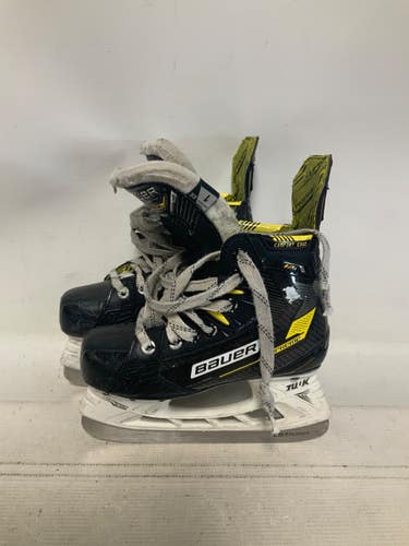 Used Bauer SUPREME M4 1EE Junior Hockey Skate Junior 01 11823-S000041867