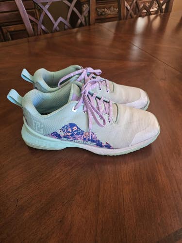 Green Men's Size M 8.5 (W 9.5) Adult Low Top Turf Cleats (Used)