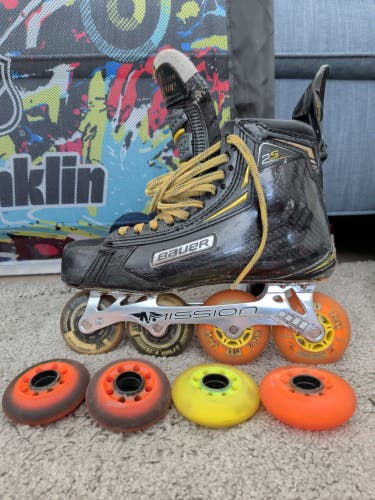 Size 9.5 Bauer Supreme 2S Pro Inline Roller Hockey Skates (Used)