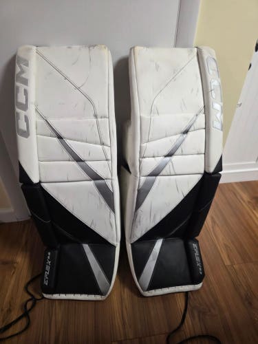 Used 34" CCM Eflex 6.9