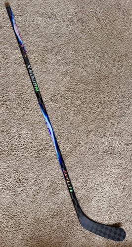 Senior Bauer Vapor Flylite Left Hand Hockey Stick P92 77 Flex (Used)