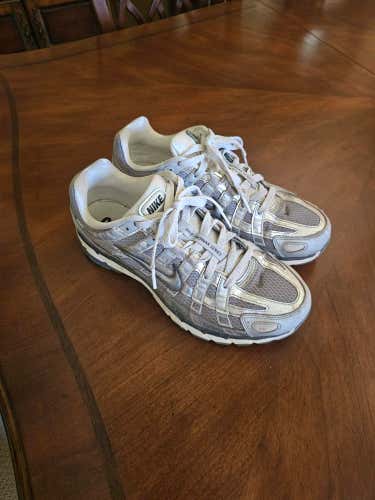 Silver Men's Size M 9.0 (W 10.0) Adult Nike P6000 Shoes (Used)