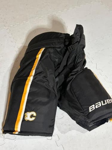 Men's Senior Medium Bauer Custom Pro Hockey Pants Pro Stock (New)