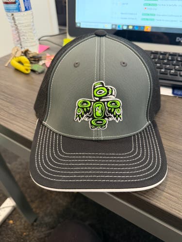 Black Men's Small / Medium Hat (New)