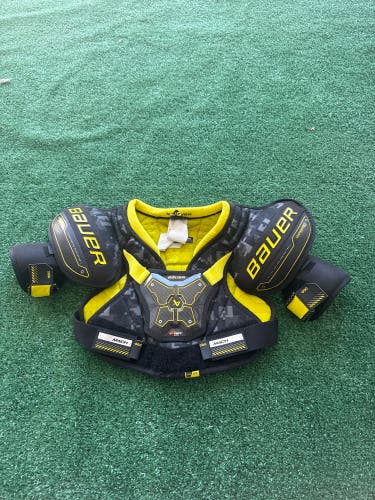 Bauer Supreme Mach Shoulder Pads (Used) | Youth Large
