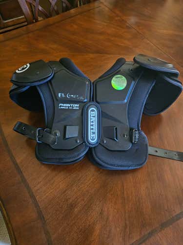 Large Youth Battle Phantom Shoulder Pads (Used)