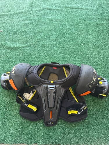 CCM Tacks AS-V Pro Shoulder Pads (Used) | Junior Large