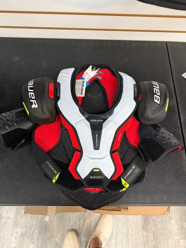 Large Senior Bauer Vapor Hyperlite Shoulder Pads (New)
